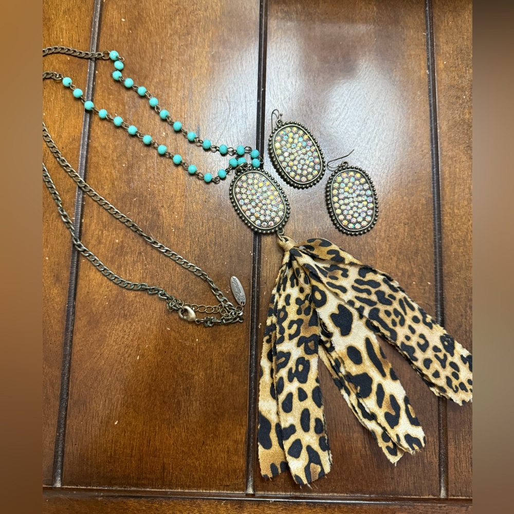 🥳4 for $10Plunder Blue and Brown Necklace with Southwestern Charm and earrings